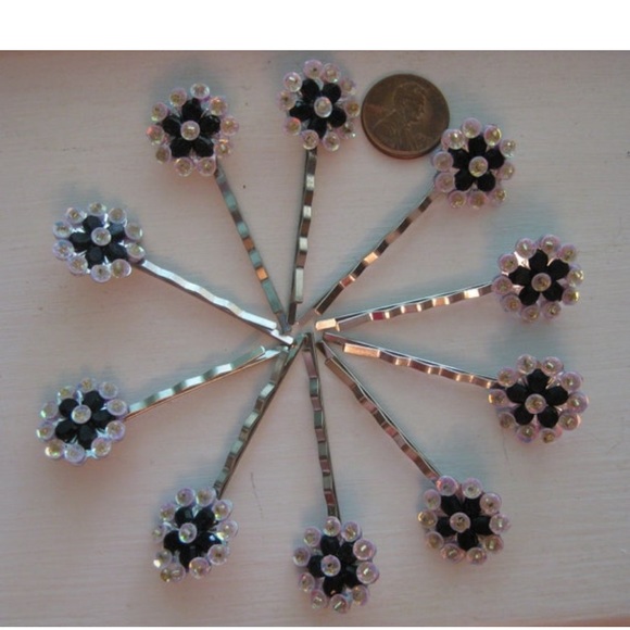 Black and Silver Bobby Pins  B-16 - Picture 3 of 4